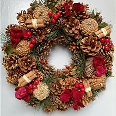 Red and Natural Dried &amp; Artificial Christmas Wreath